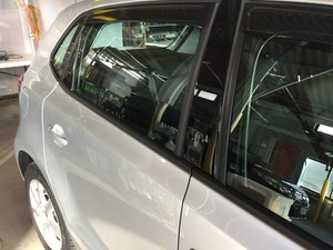 ポロ・ウィンドウフィルム・運転席後部・施工前