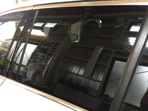 BMW2・カーフィルム・助手席側後部ドア施工後