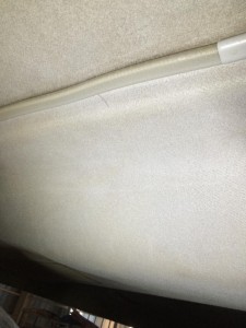 トヨタ・ハイエース/プレミアム車内クリーニング/天井のシミ2
