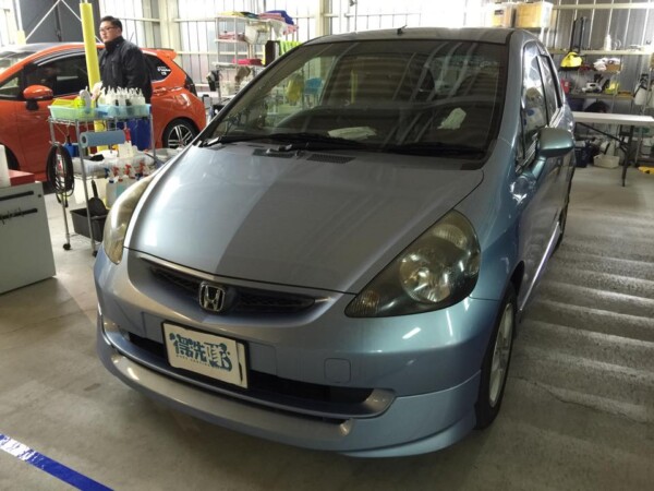 車内クリーニングで嘔吐の消臭/フィット（埼玉県川越市のお客様の事例）サムネイル