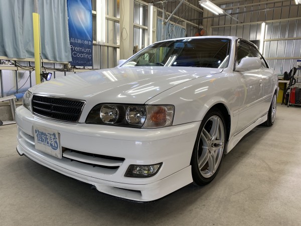 一部再塗装とコーティングを終えたトヨタ チェイサー(JZX100)