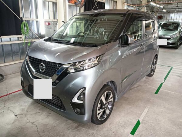 エアコン洗浄でお預かりした日産デイズ