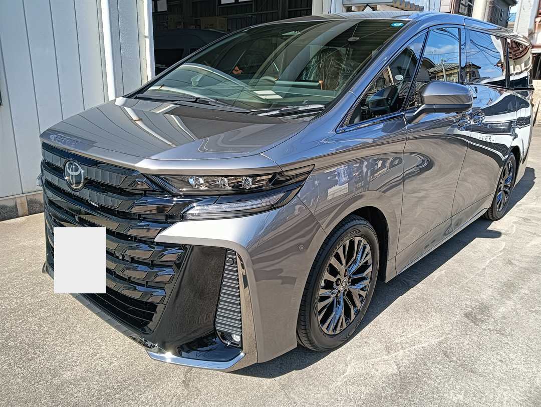 ロイヤルコーティングを施工した新車のトヨタ ヴェルファイア