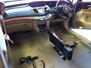 オデッセイ/車内クリーニング後(助手席) 富士見市のお客様(オデッセイ/車内クリーニング)(写真4)